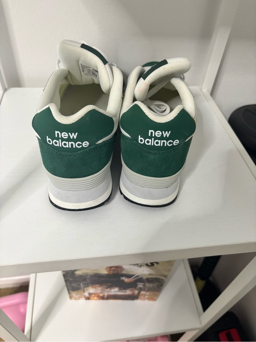 New Balance White and Dark Green Retro Sneakers size 10 - Picture 2 of 4